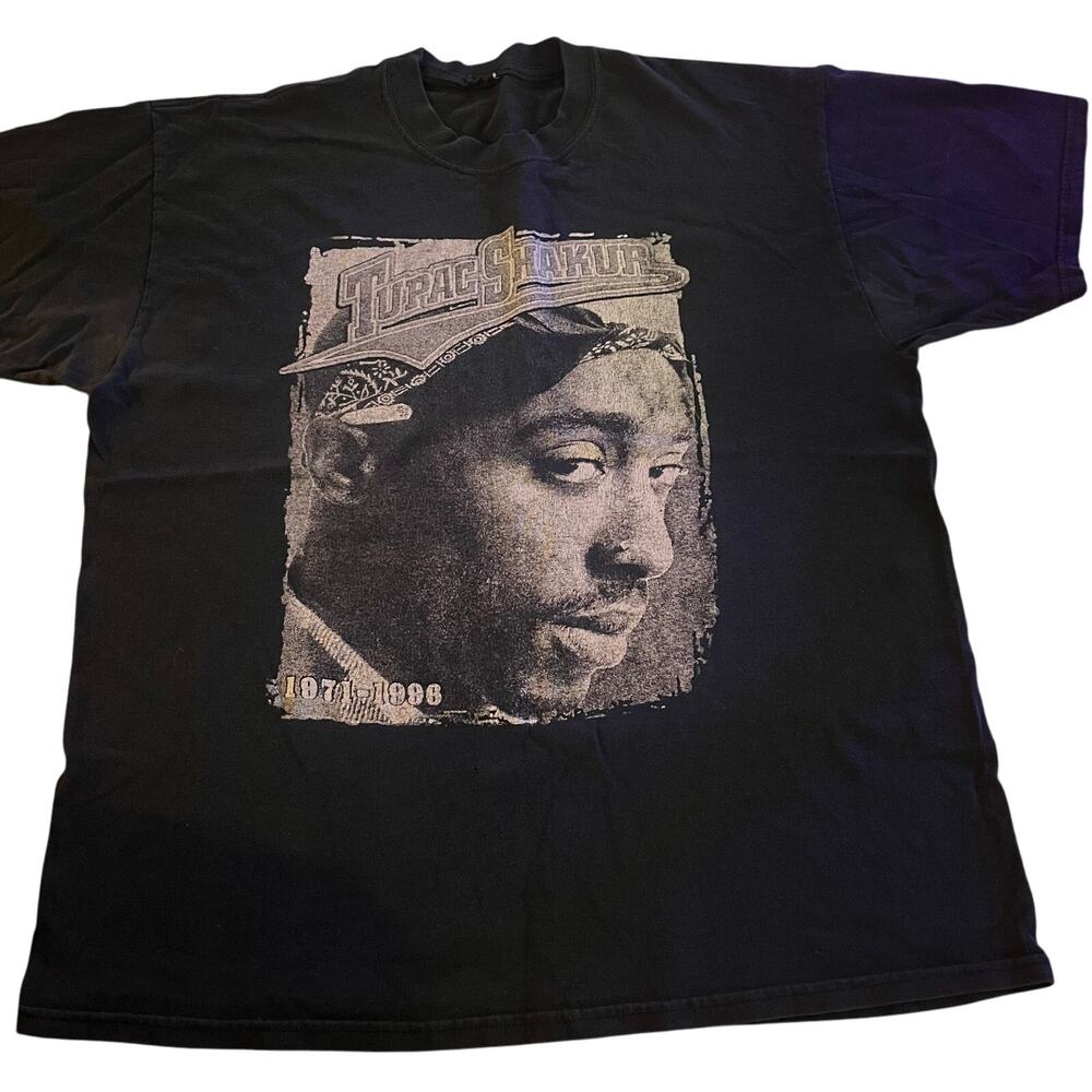 RARE Vintage Distressed 2PAC Black T-Shirt Tupac Shakur XL Bootleg Thug Life
